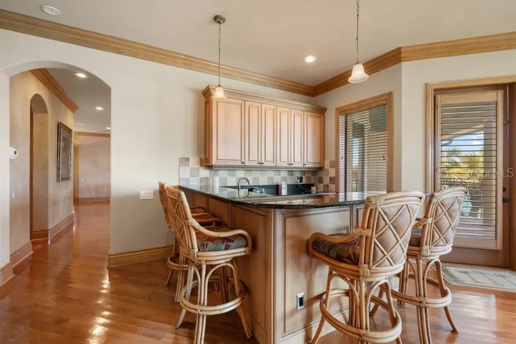 841 Ponce De Leon Drive St Petersburg FL 33715