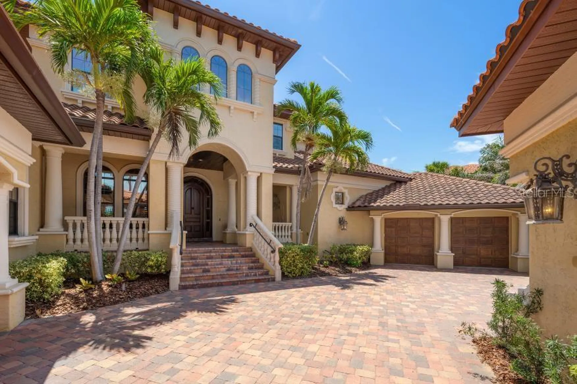 841 Ponce De Leon Drive St Petersburg FL 33715
