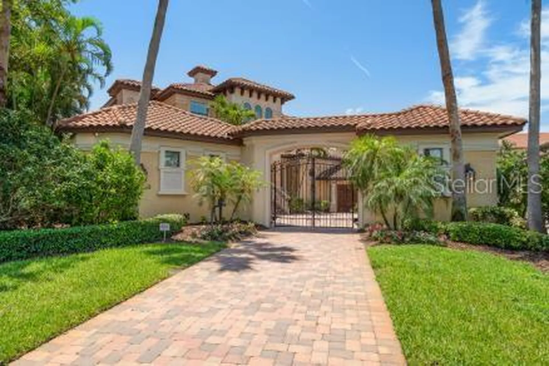 841 Ponce De Leon Drive St Petersburg FL 33715