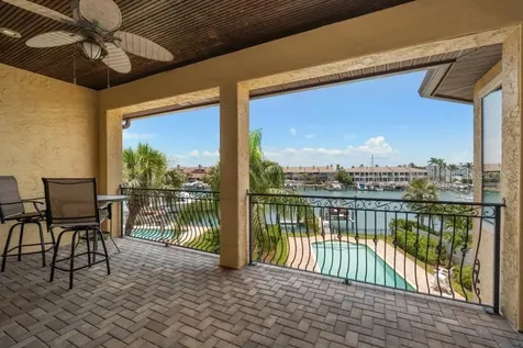 841 Ponce De Leon Drive St Petersburg FL 33715