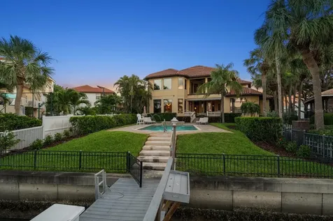 841 Ponce De Leon Drive St Petersburg FL 33715