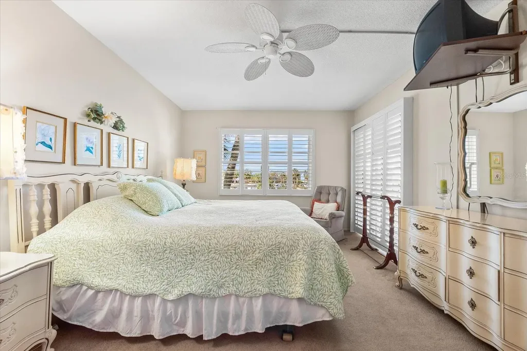 5600 Beach Way Drive Sarasota FL 34242