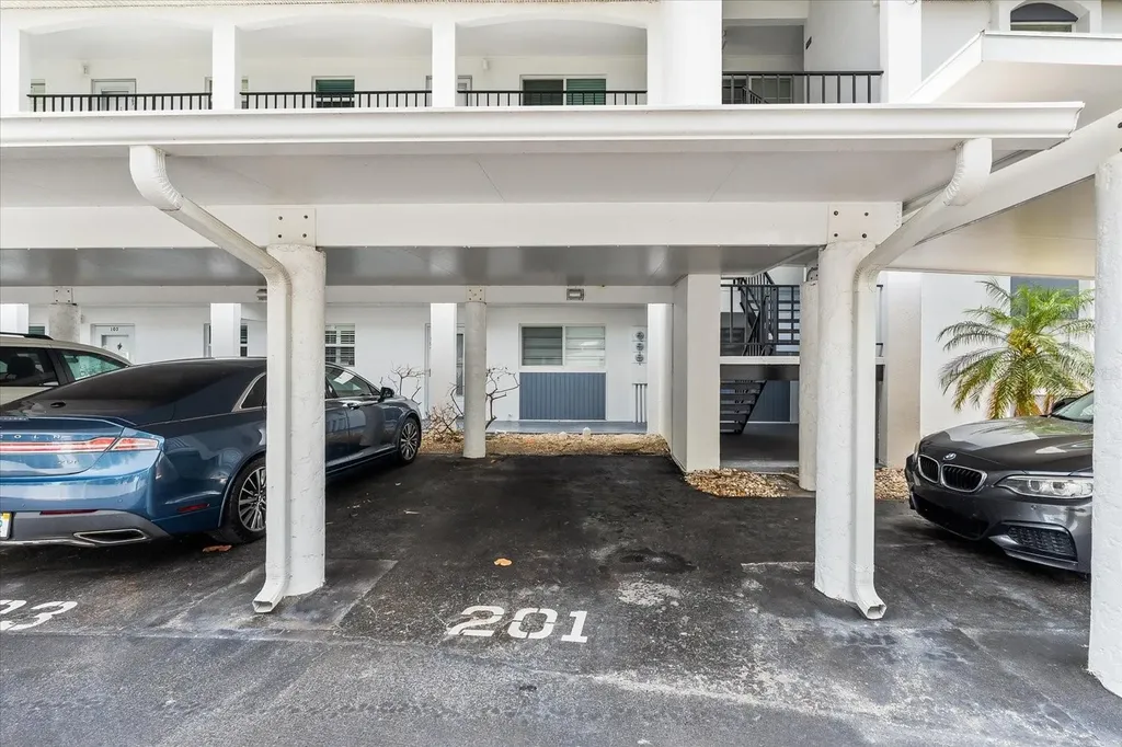 5600 Beach Way Drive Sarasota FL 34242