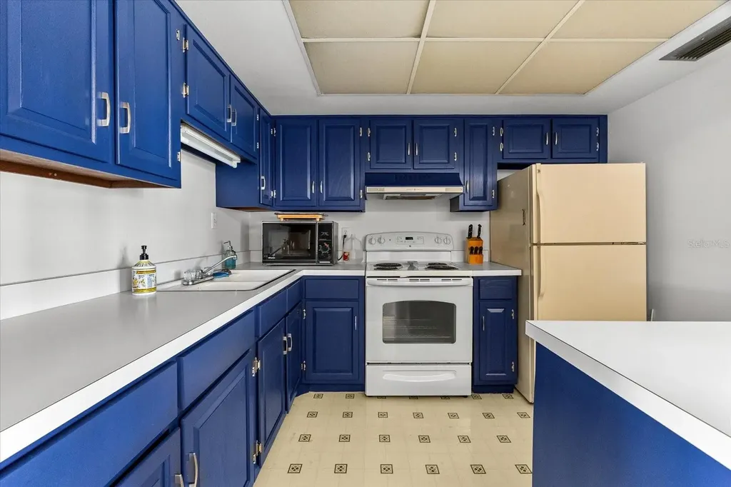 5600 Beach Way Drive Sarasota FL 34242