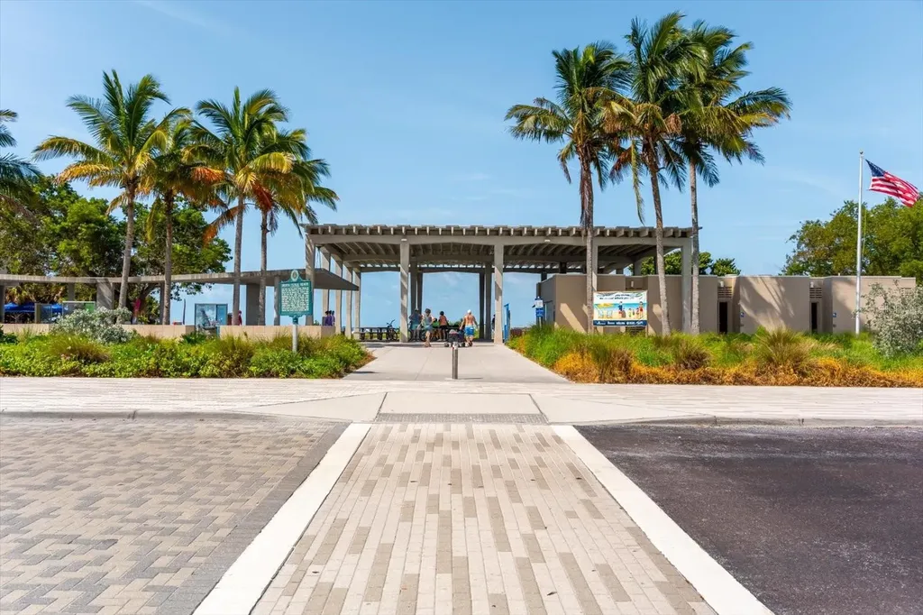 5600 Beach Way Drive Sarasota FL 34242