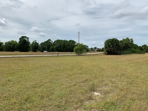 3611 NW 46th Lane Cape Coral FL 33993