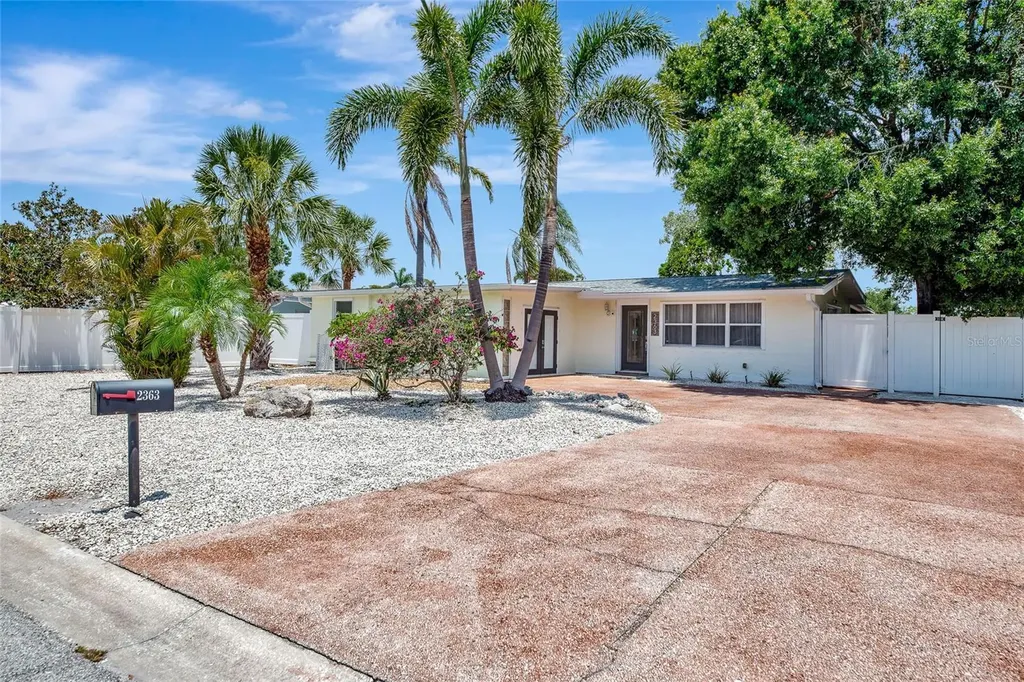 2363 Milford Circle Sarasota FL 34239