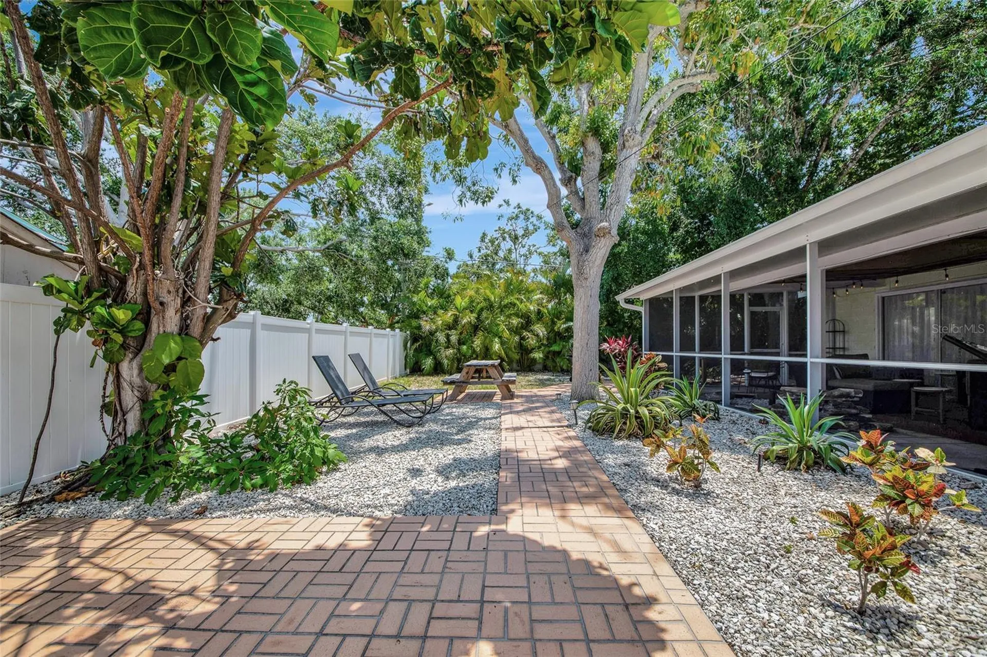 2363 Milford Circle Sarasota FL 34239