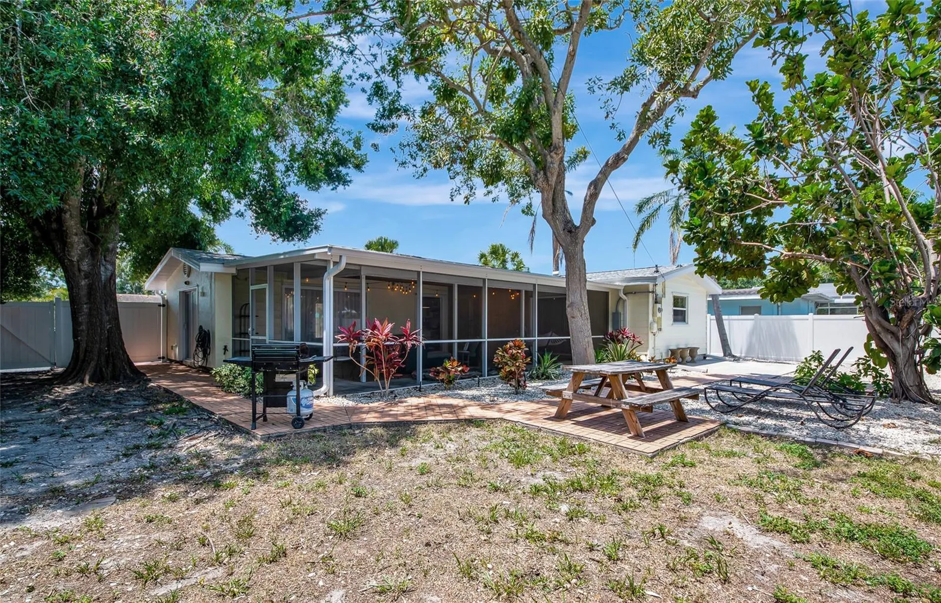 2363 Milford Circle Sarasota FL 34239
