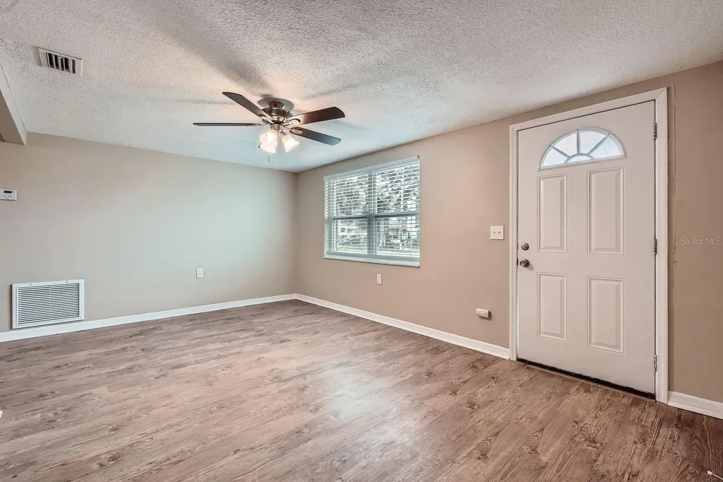 5429 Flora Avenue Holiday FL 34690