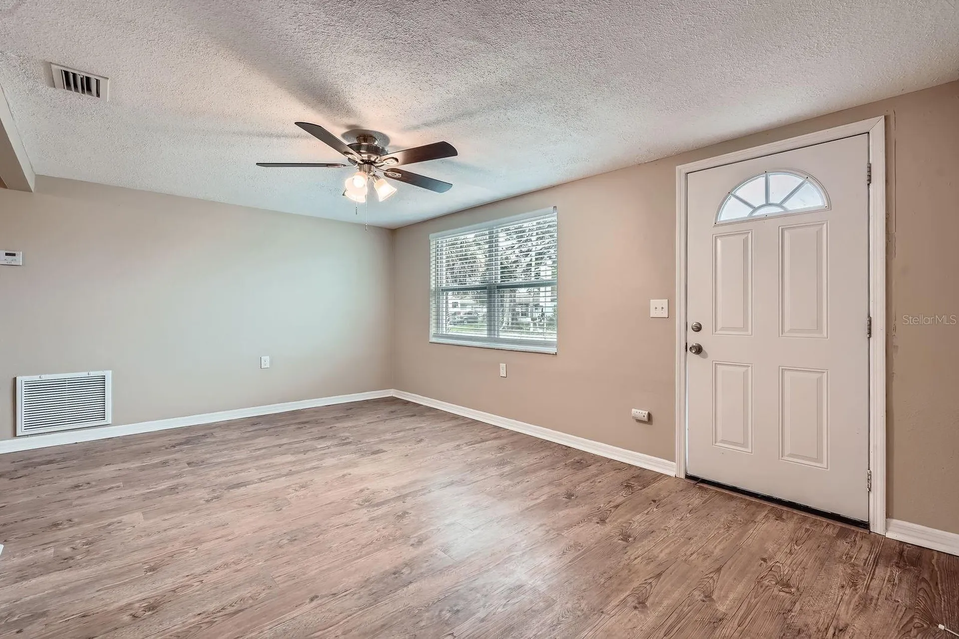 5429 Flora Avenue Holiday FL 34690