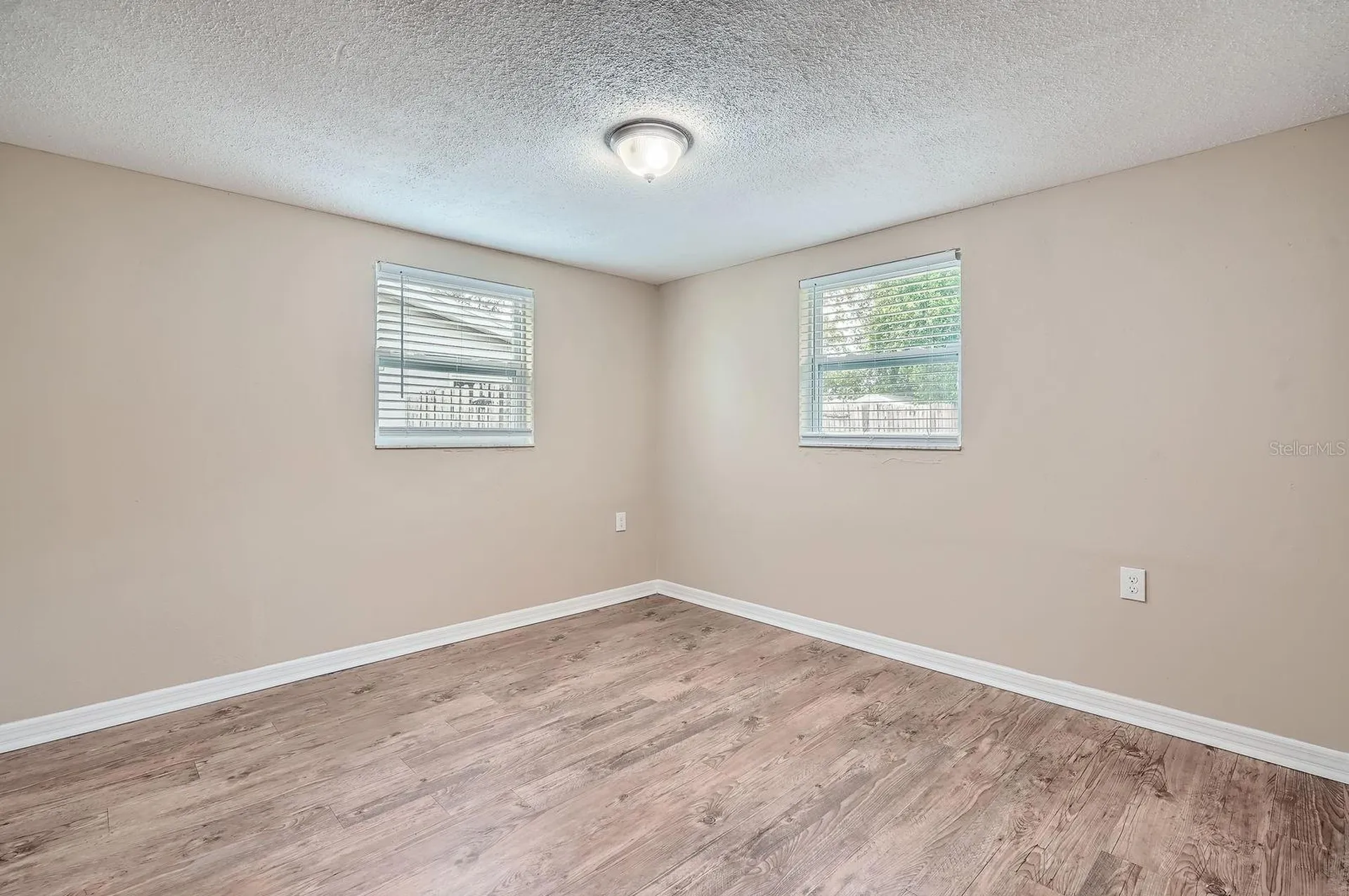 5429 Flora Avenue Holiday FL 34690