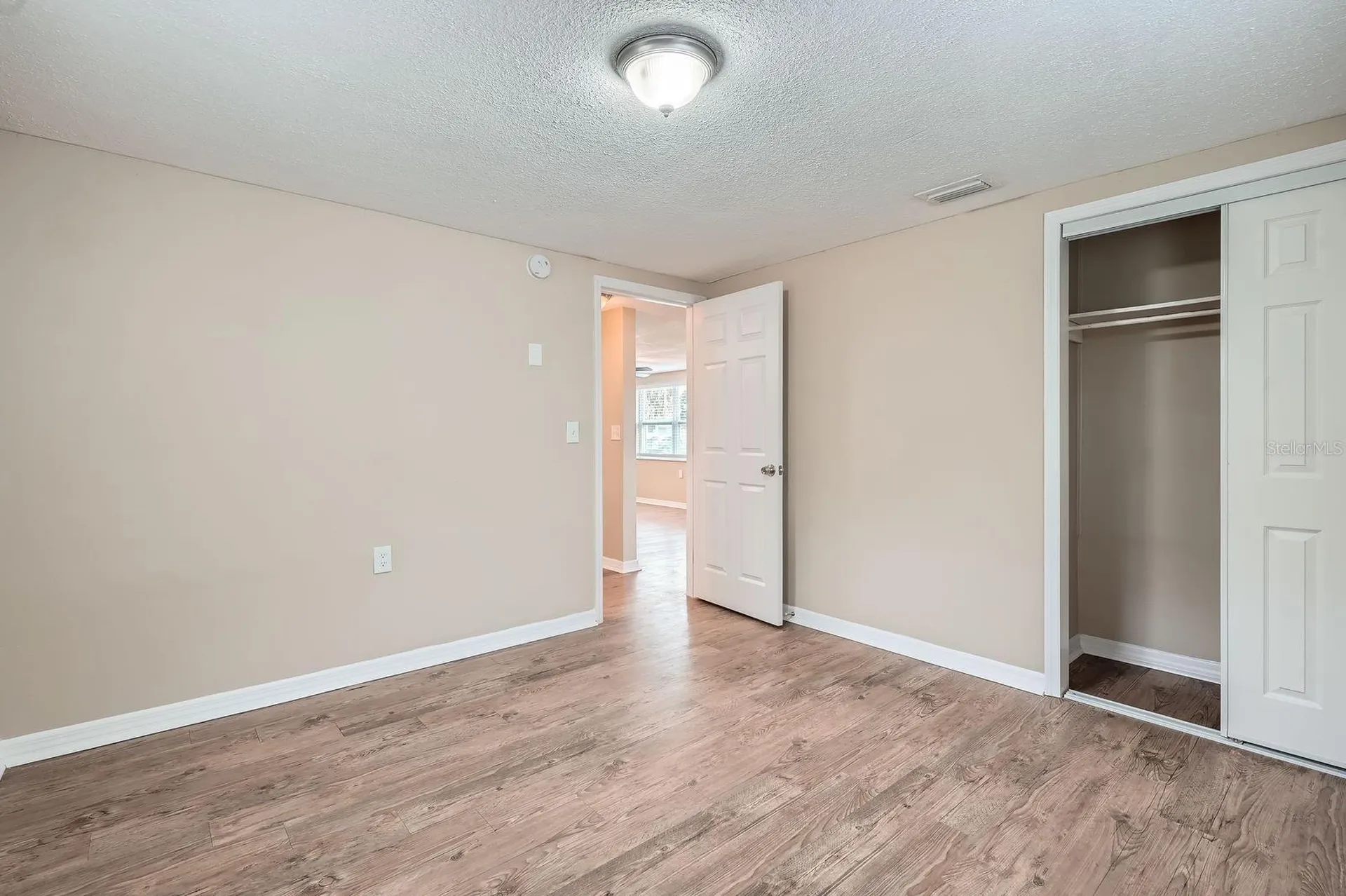 5429 Flora Avenue Holiday FL 34690