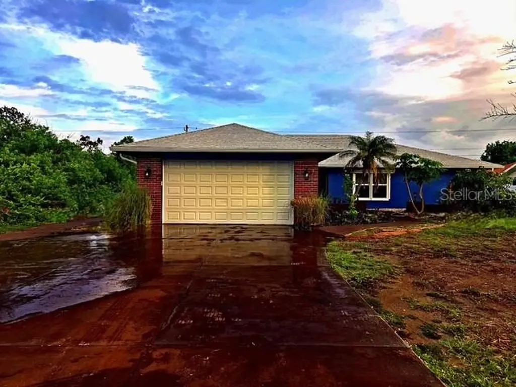 10229 Gulfstream Boulevard Englewood FL 34224