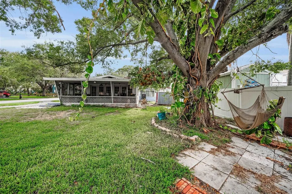 394 Georgia Avenue Crystal Beach FL 34681