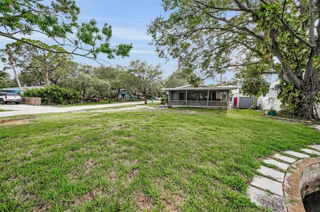 394 Georgia Avenue Crystal Beach FL 34681