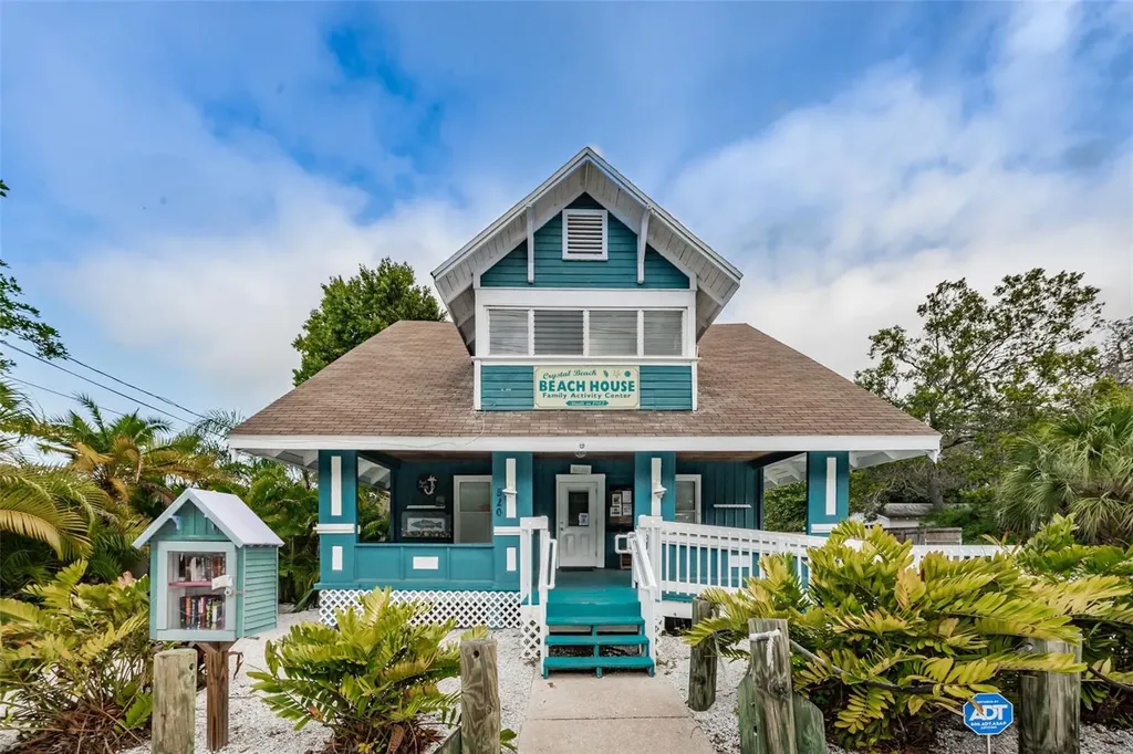 394 Georgia Avenue Crystal Beach FL 34681