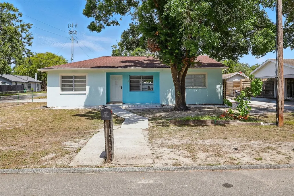 8525 N Ola Avenue Tampa FL 33604