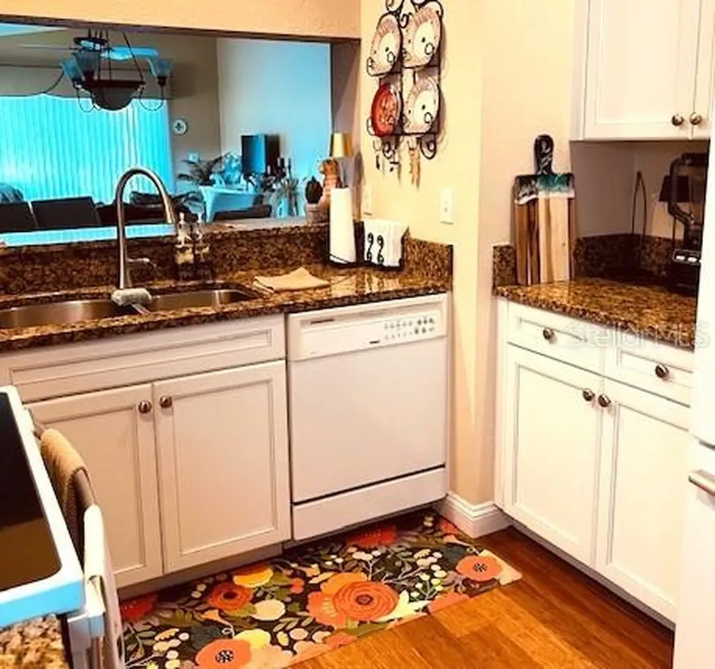 9320 Clubside Circle Sarasota FL 34238