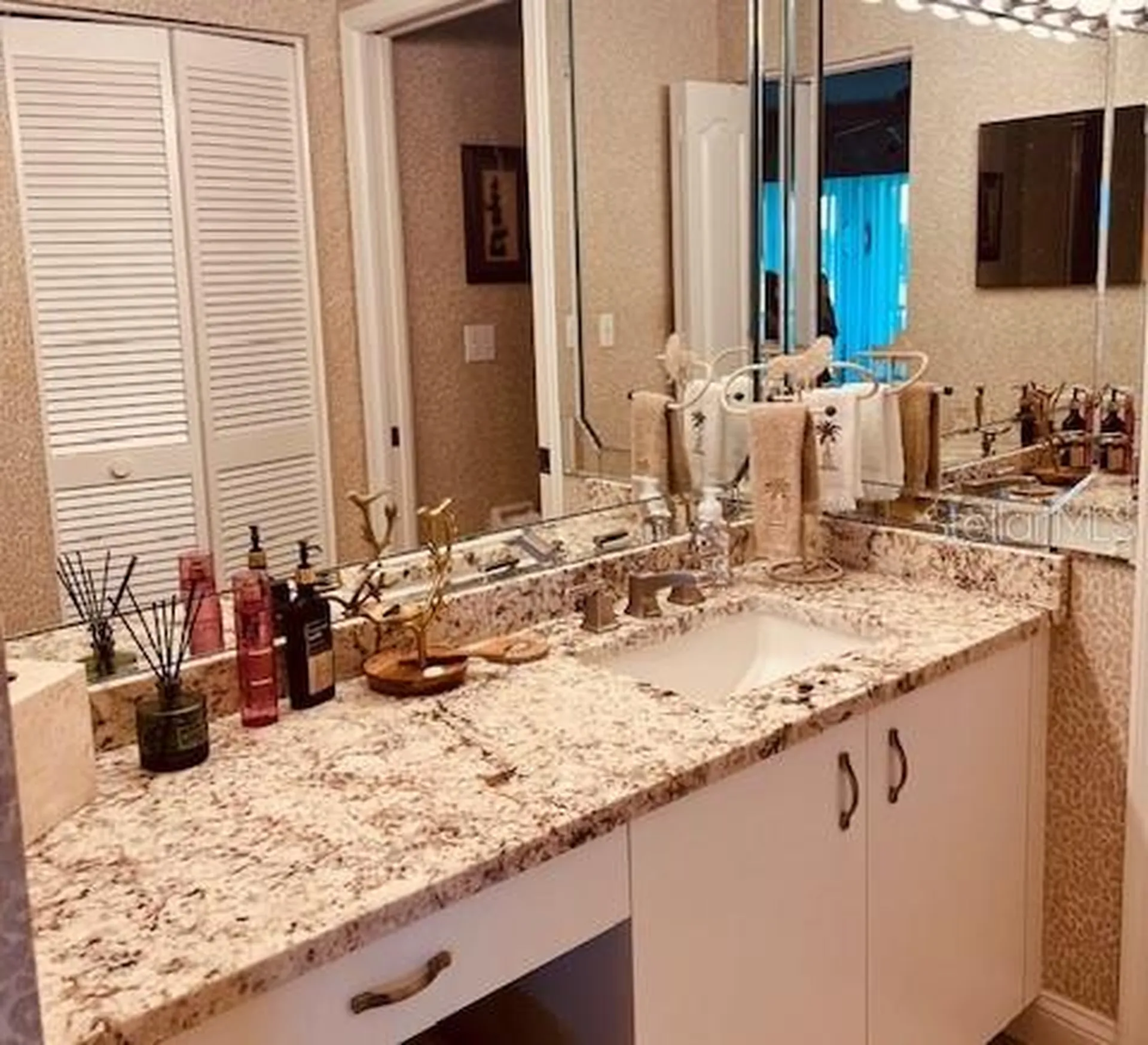 9320 Clubside Circle Sarasota FL 34238