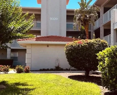 9320 Clubside Circle Sarasota FL 34238
