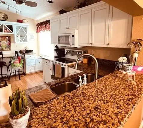 9320 Clubside Circle Sarasota FL 34238