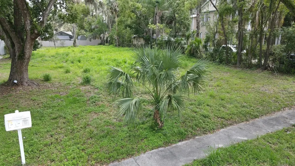 907 Kolb Street Leesburg FL 34748