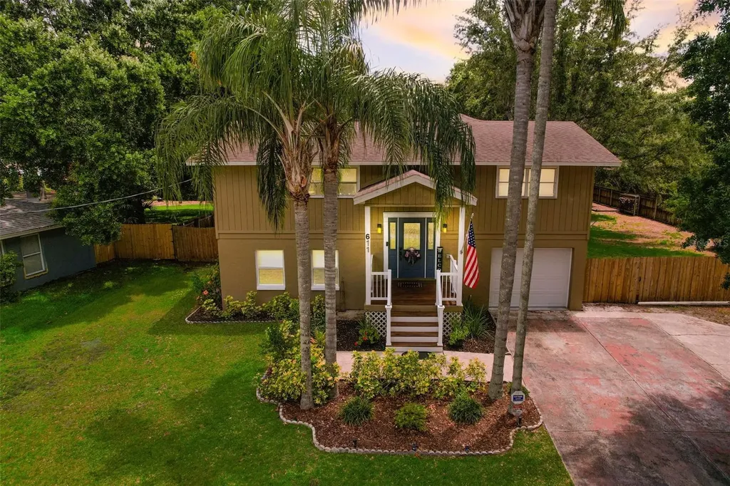 611 Shore Drive E Oldsmar FL 34677