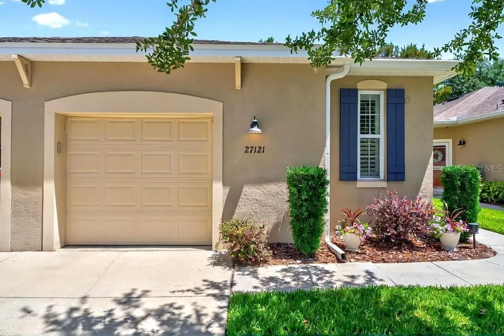 27121 White Plains Way Leesburg FL 34748
