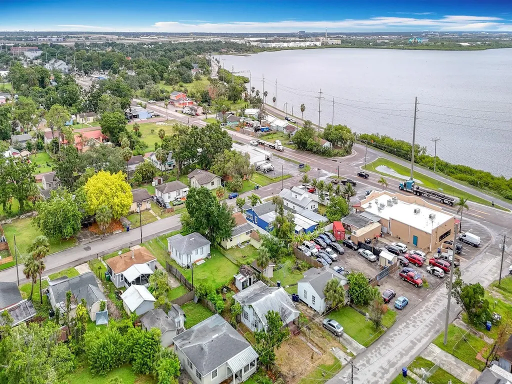 2012 Hemlock Street Tampa FL 33605