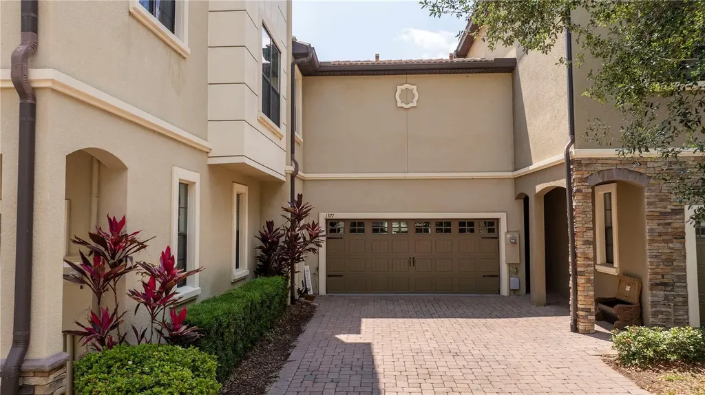 1327 Shinnecock Hills Drive Davenport FL 33896
