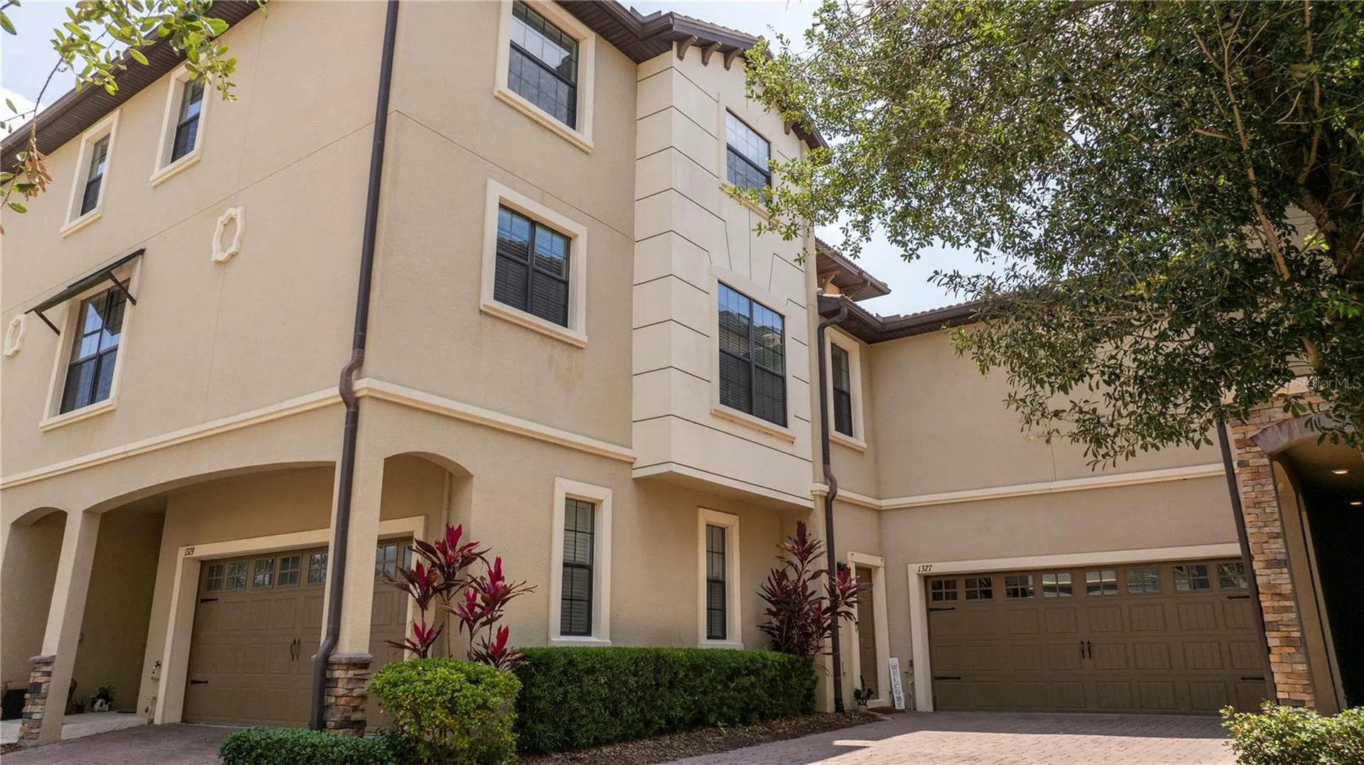1327 Shinnecock Hills Drive Davenport FL 33896