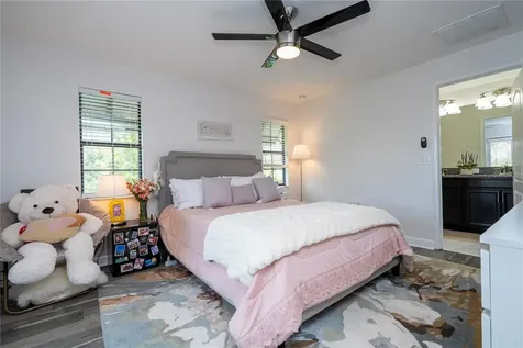 1327 Shinnecock Hills Drive Davenport FL 33896