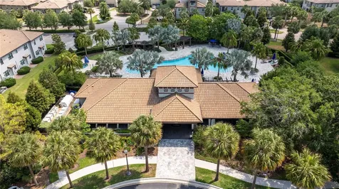 1327 Shinnecock Hills Drive Davenport FL 33896