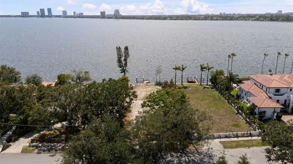 214 Blanca Avenue Tampa FL 33606