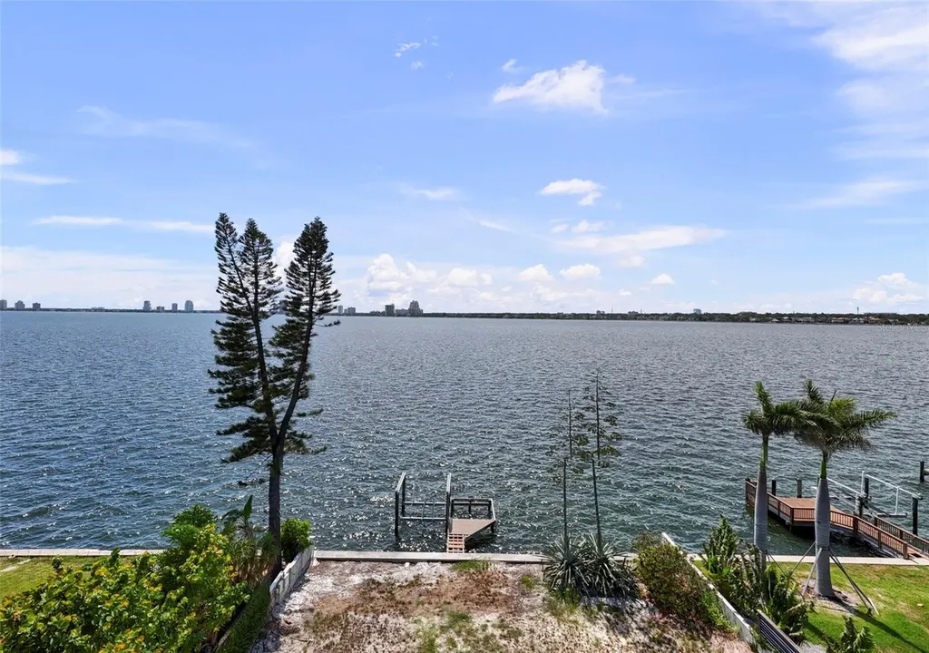 214 Blanca Avenue Tampa FL 33606