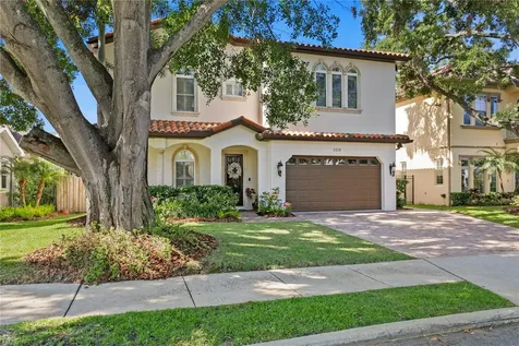 3118 W Bay Villa Avenue Tampa FL 33611