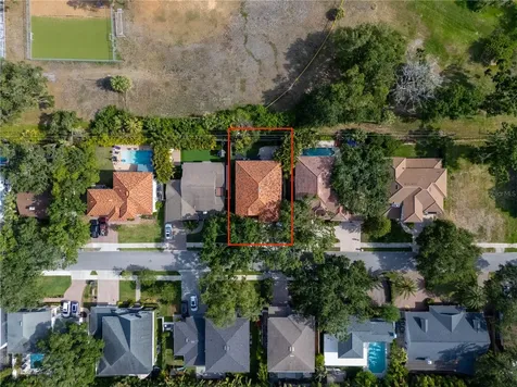 3118 W Bay Villa Avenue Tampa FL 33611