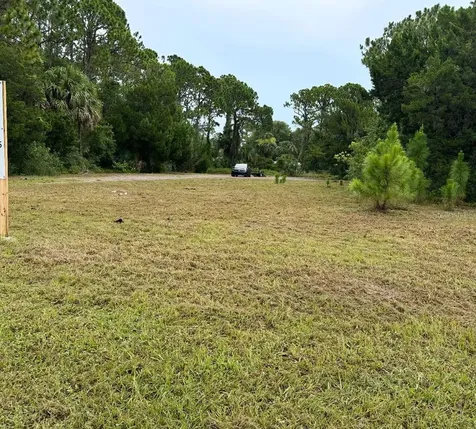 3493 S Ridgewood Avenue Edgewater FL 32141