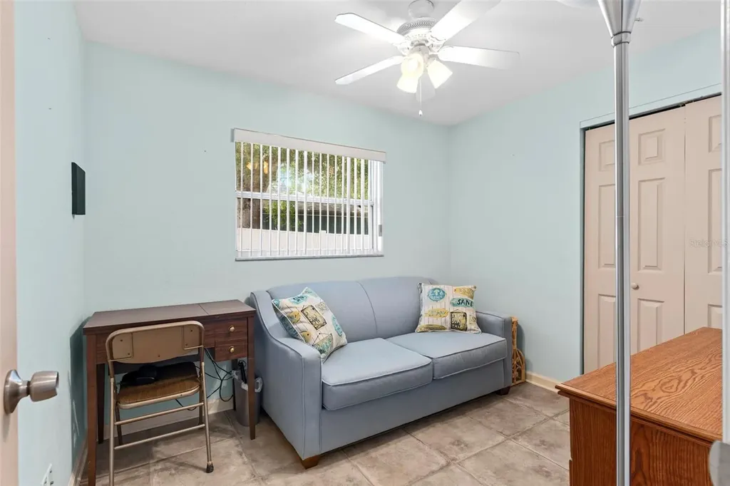 7276 21st Street N St Petersburg FL 33702