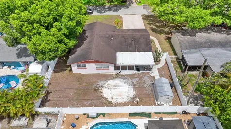 7276 21st Street N St Petersburg FL 33702