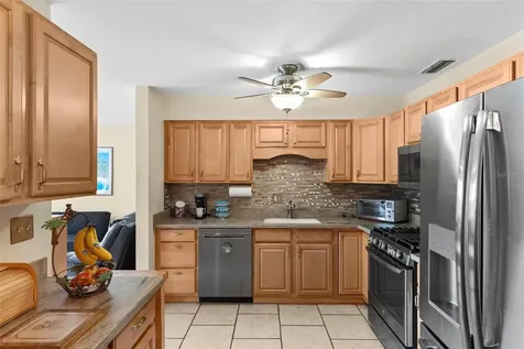 7276 21st Street N St Petersburg FL 33702