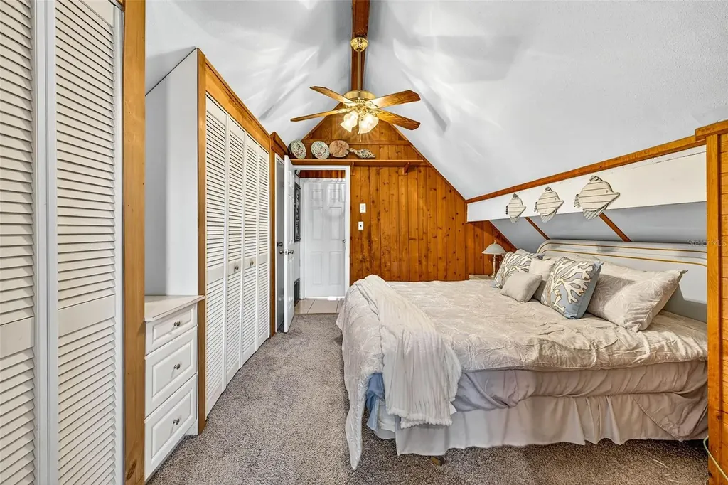 606 Dickman Drive SW Ruskin FL 33570