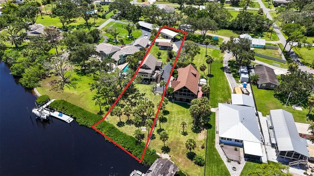606 Dickman Drive SW Ruskin FL 33570
