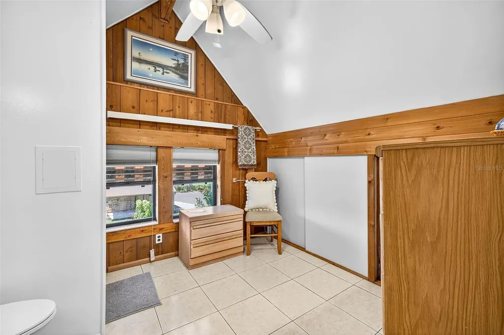606 Dickman Drive SW Ruskin FL 33570