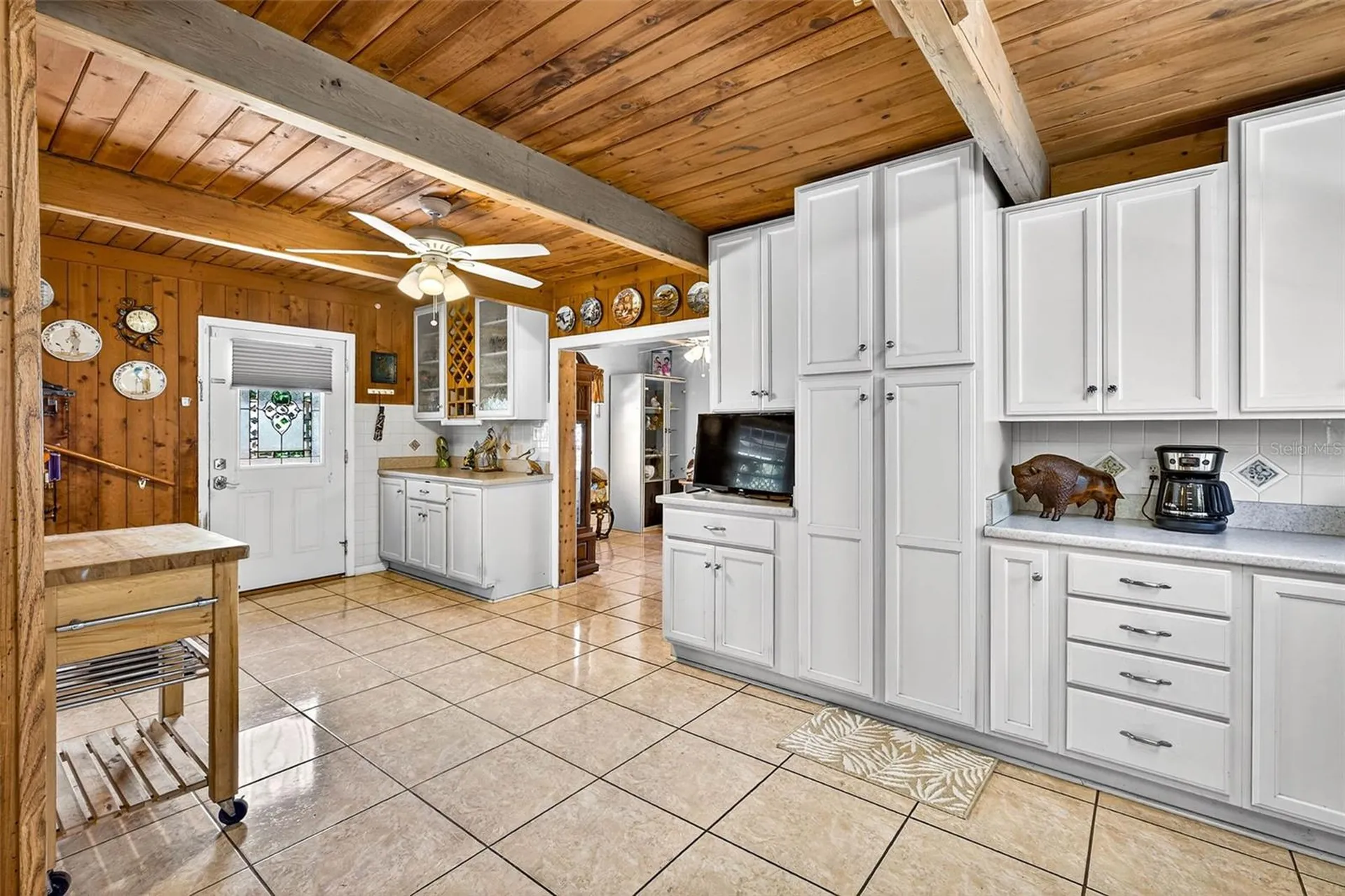606 Dickman Drive SW Ruskin FL 33570