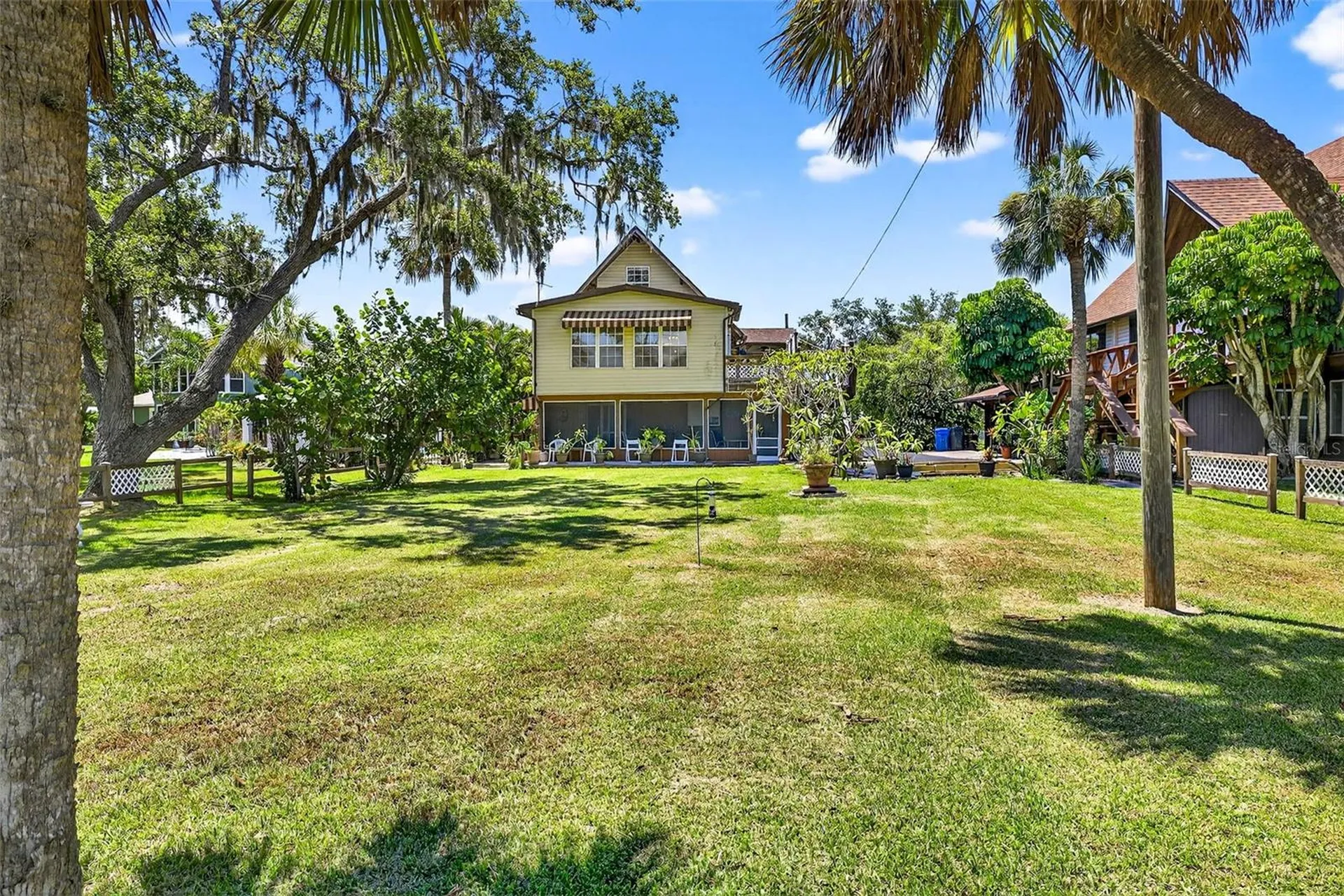 606 Dickman Drive SW Ruskin FL 33570