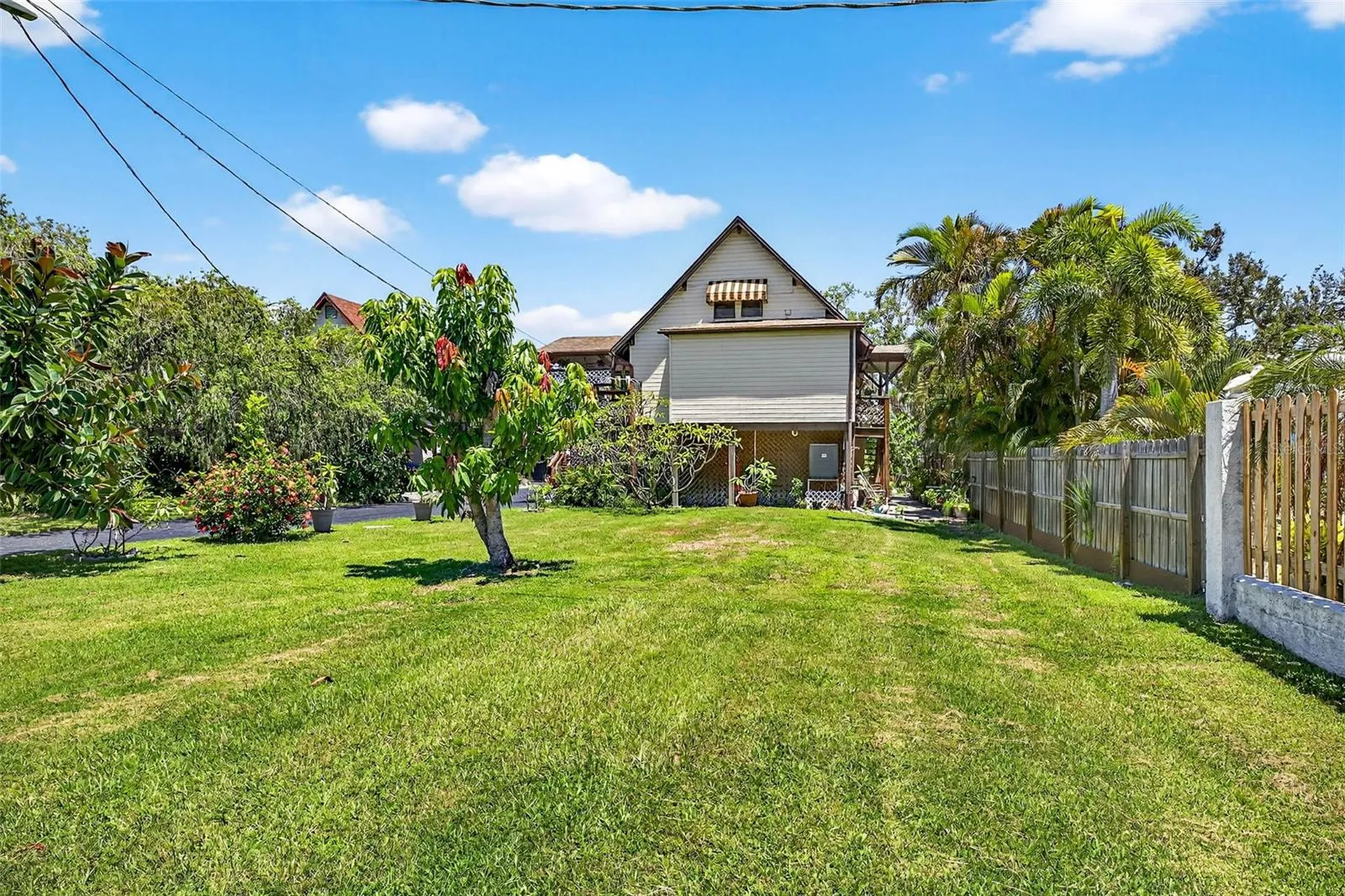 606 Dickman Drive SW Ruskin FL 33570