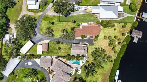 606 Dickman Drive SW Ruskin FL 33570