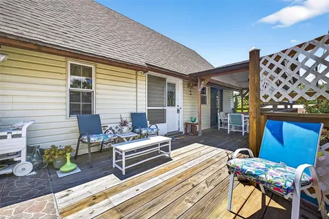 606 Dickman Drive SW Ruskin FL 33570